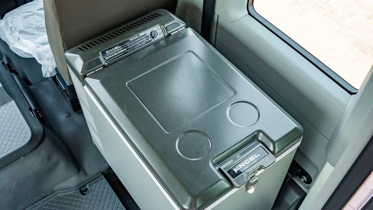 Toyota Coaster 2025 Toyota Coaster 4.0L Diesel MT 22 seaters Electric doors with Fridge