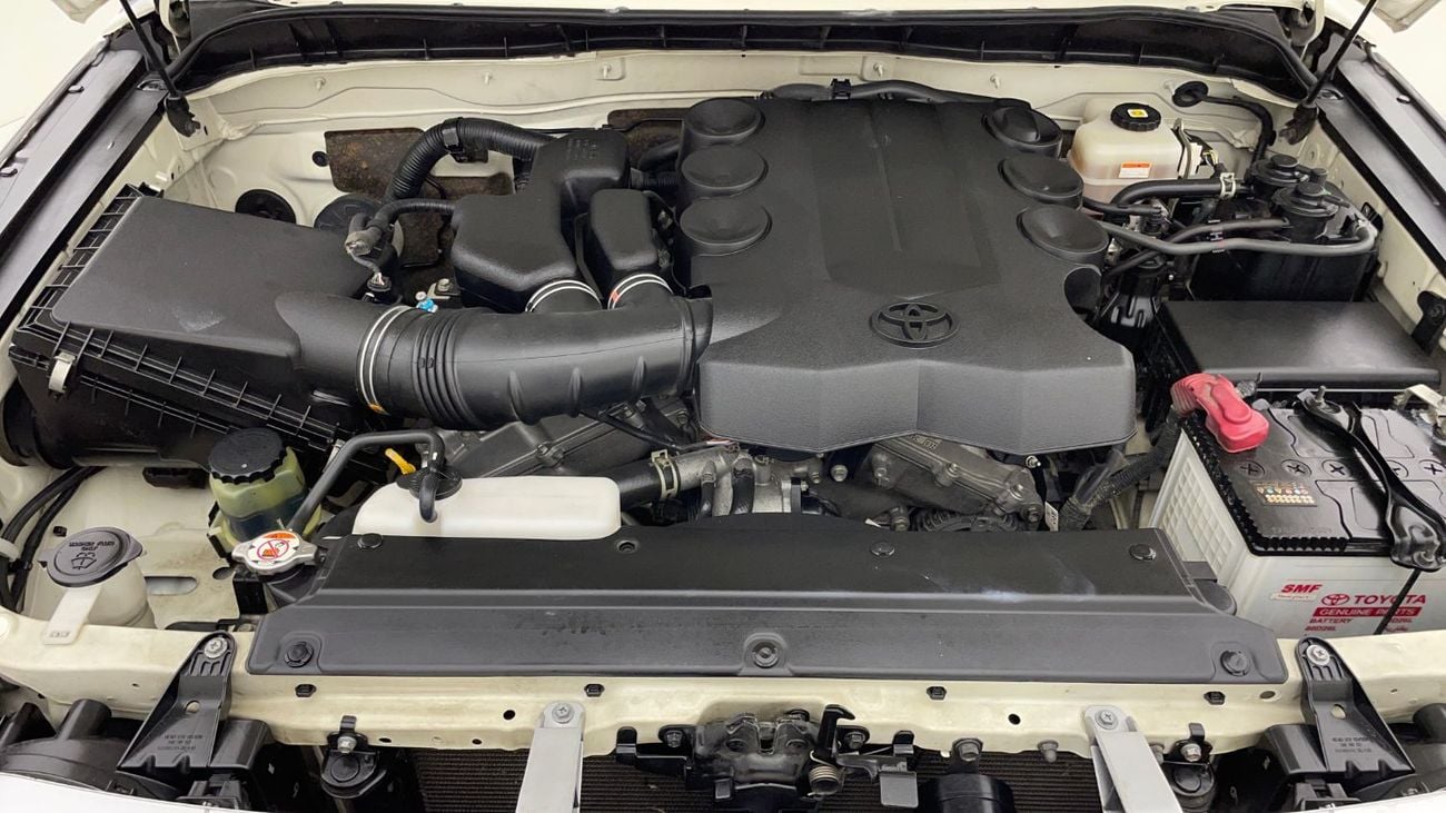 تويوتا إف جي كروزر 4L 2021 | 0 DP | 1673/Month | 30 Day Return | Service History