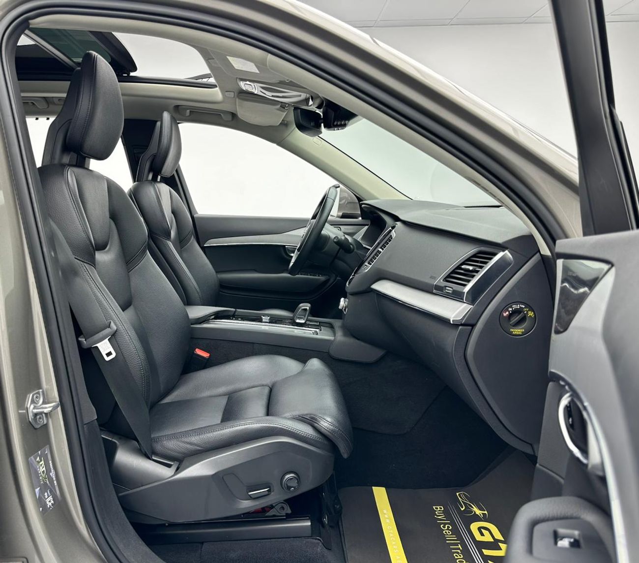 Volvo XC90 B5 Momentum 2.0L 2022 Volvo XC90 B5 Momentum, Jan/2027 Volvo Warranty, Volvo Full Service History, G