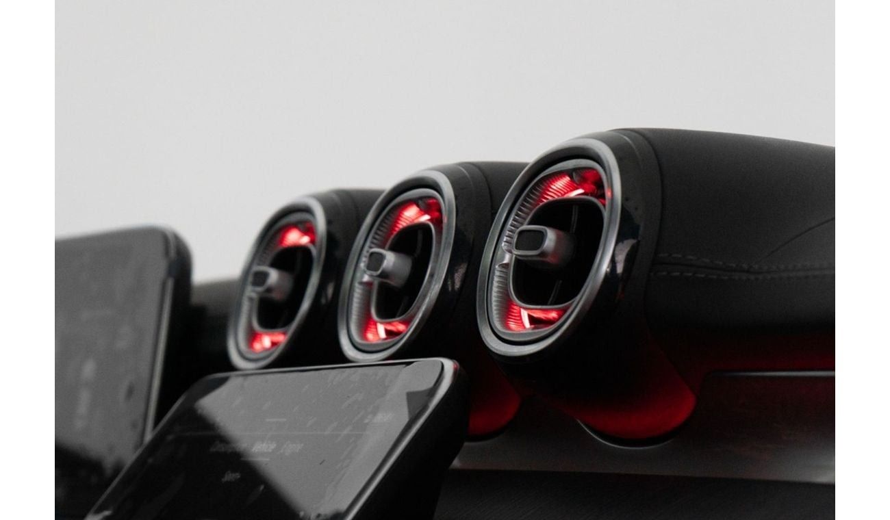 Mercedes-Benz C 200 Premium 2.0L Premium Plus / Full-Service History and Warranty