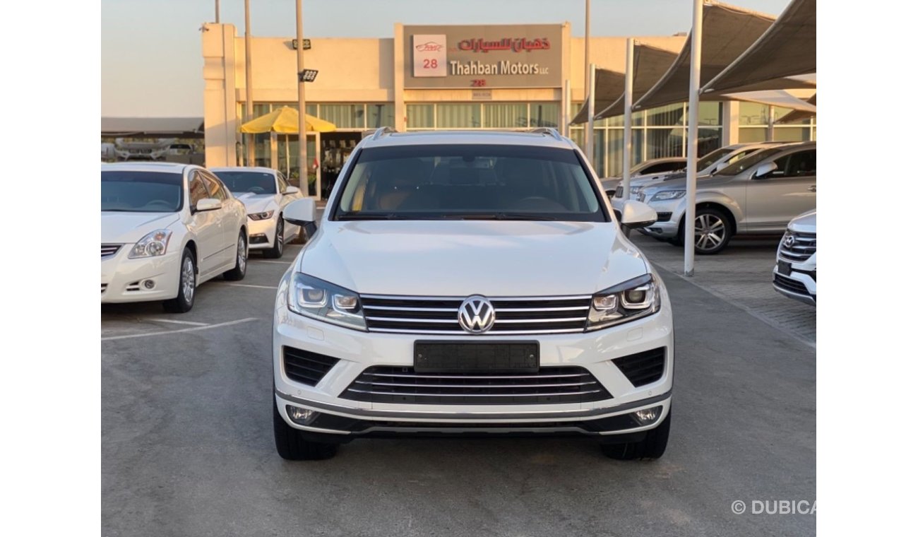 Volkswagen Touareg TOUREQ SEL UNDER WARRANTY FROM AGENCY ORIGINAL PAINT