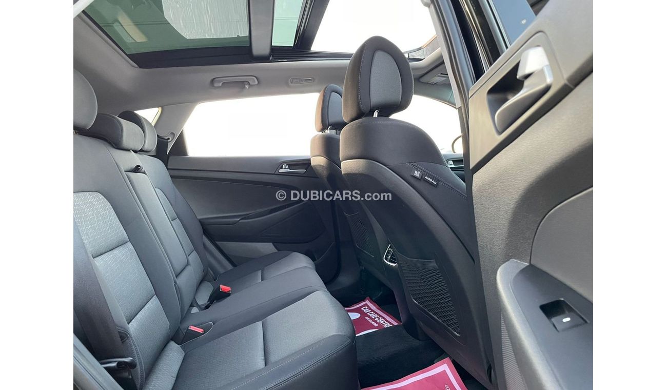 هيونداي توسون 2017 Hyundai Tucson 1600cc 4x4 Turbo - Black RV Edition - 2 keys & Full Panoramic View
