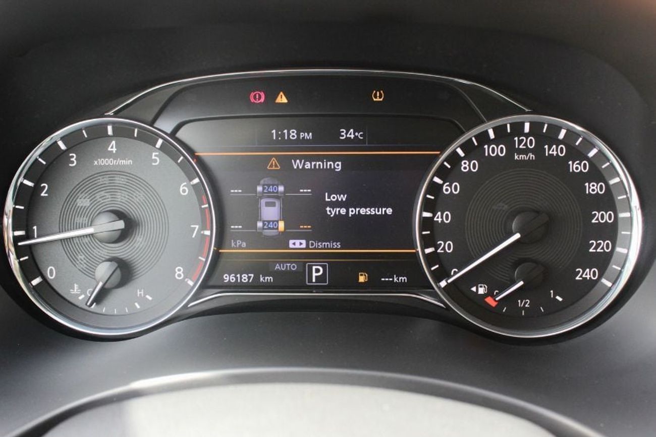 Infiniti QX80 Standard 5.6L,GCC