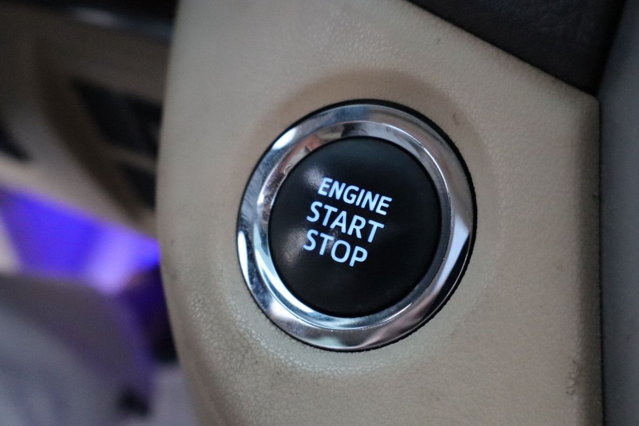 تويوتا لاند كروزر GXR 4.0L (271 HP) 4WD