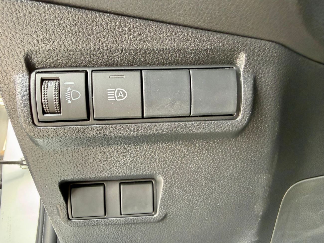 Toyota Corolla Cross Toyota corolla cross 2.0 whitte 2025 new face