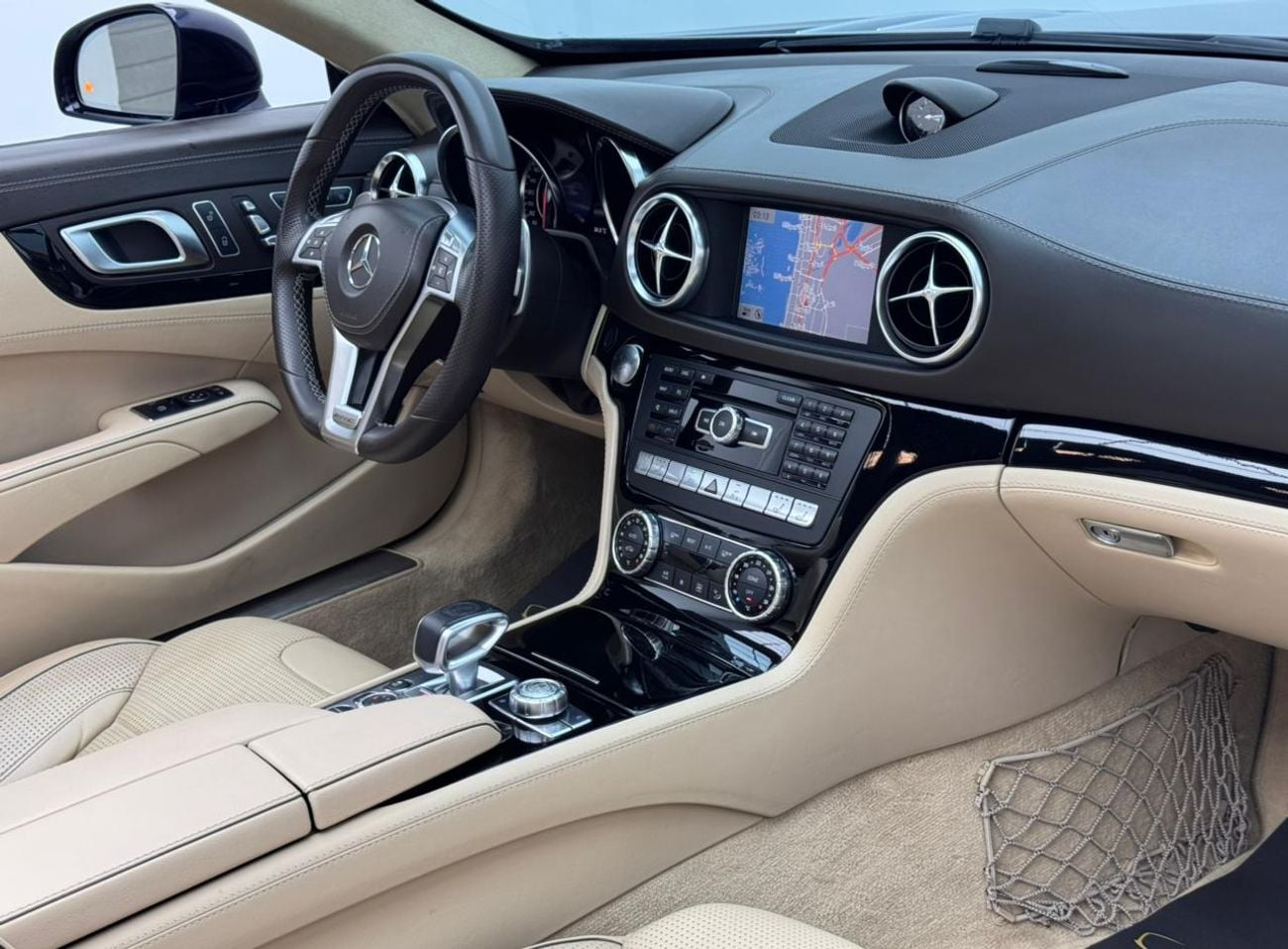 مرسيدس بنز SL 63 AMG STD