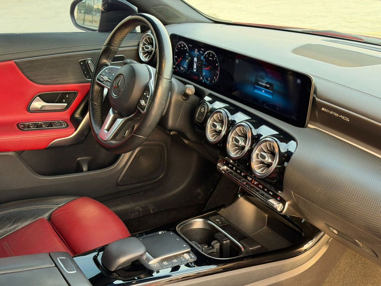 مرسيدس بنز CLA 250 Premium 2.0L