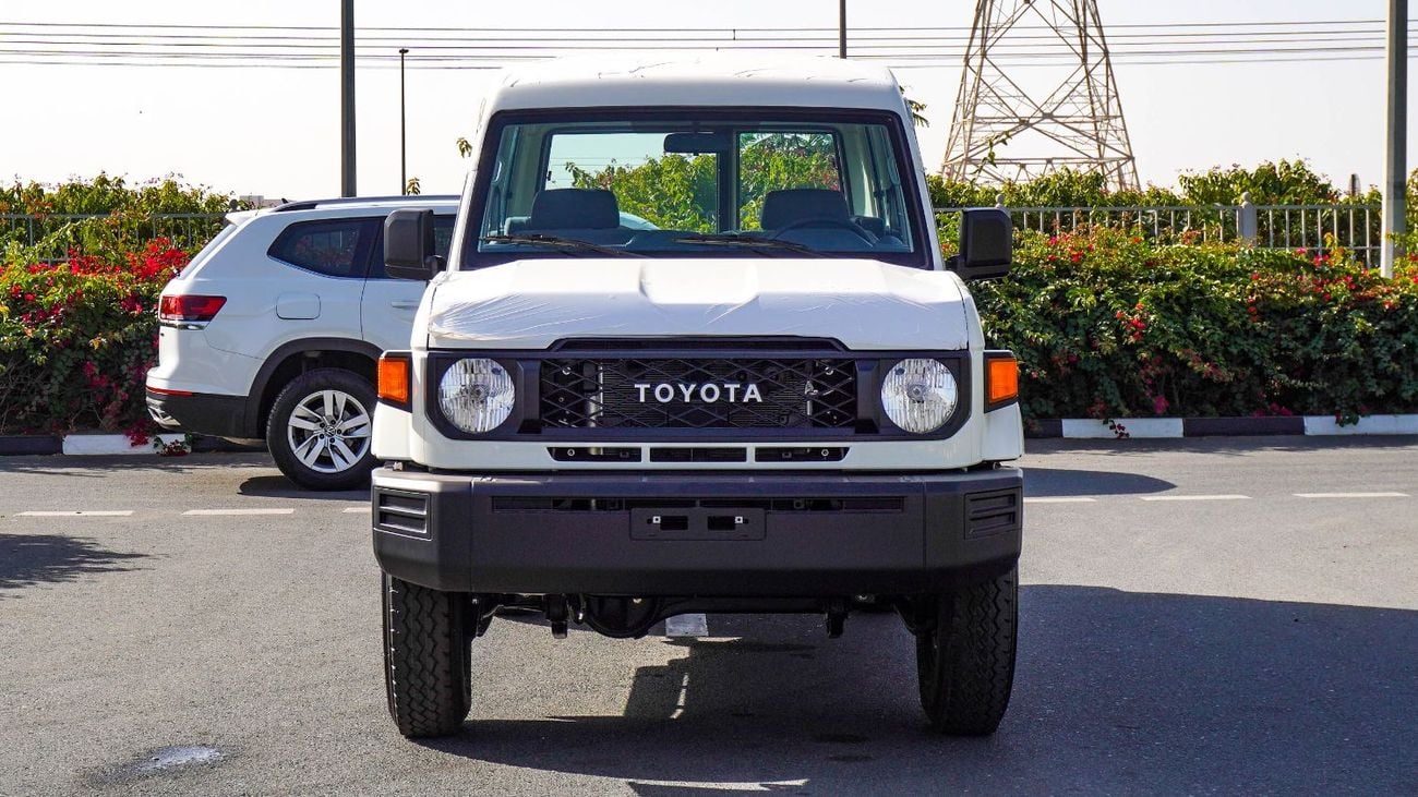 Toyota Land Cruiser 70 ECT0068 - Toyota LC78 Hardtop 3DR - 4.0L Petrol Manual White - Basic