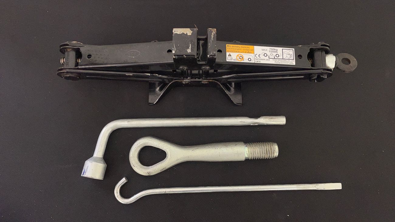 Nissan Sunny SV 1.5 | Zero Down Payment | Home Test Drive