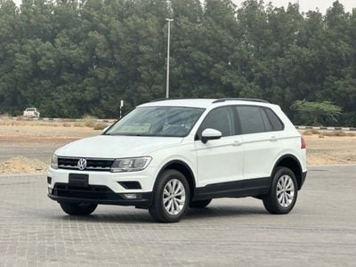Volkswagen Tiguan Sport 2.0L MODEL 2018 GCC CAR PERFECT CONDITION INSIDE AND OUTSIDE