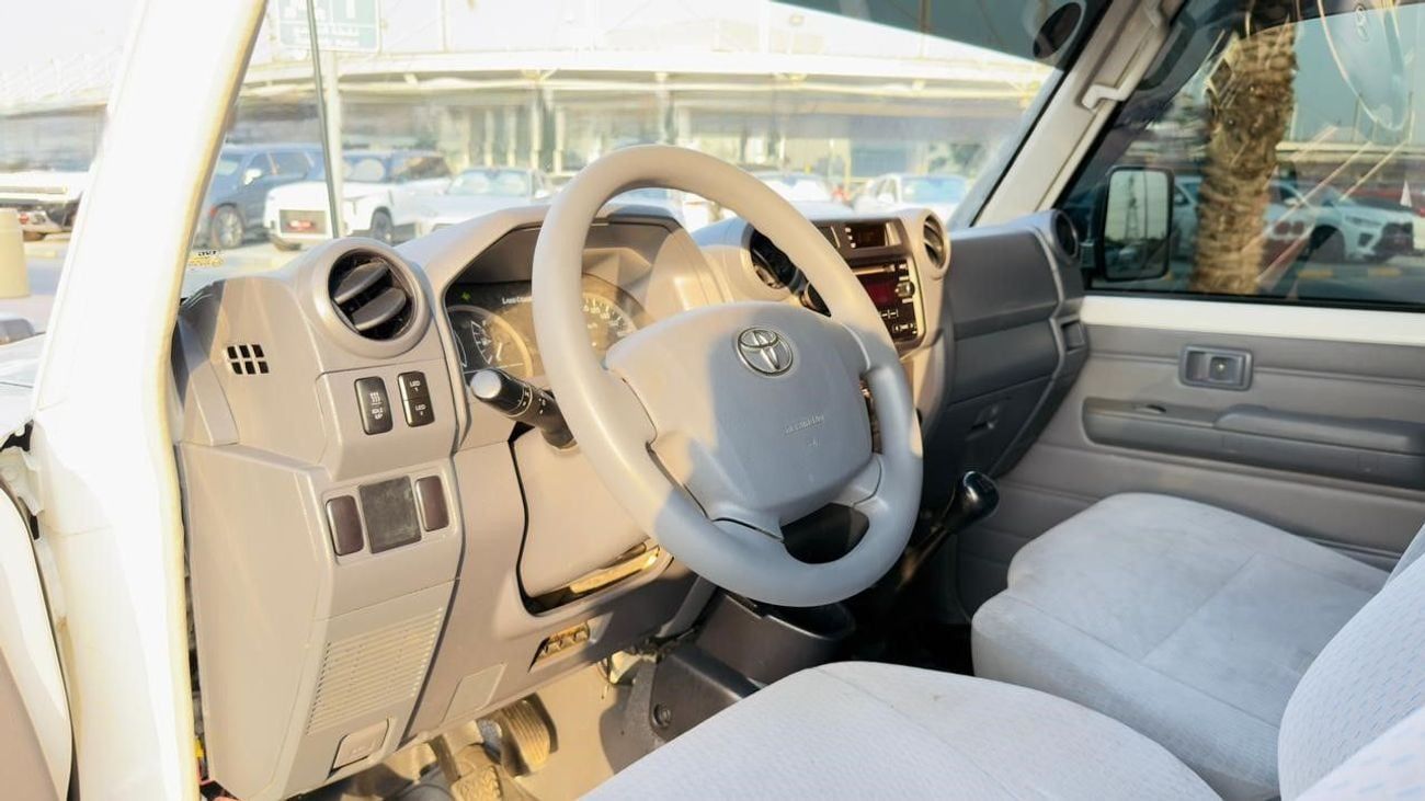 Toyota Land Cruiser Pick Up FULLY OFF-ROAD MODIFIED | DOUBE CABIN | MANUAL TRANSMISSION | SIDE AWNING CAMPING TENT | 4.5L | LHD