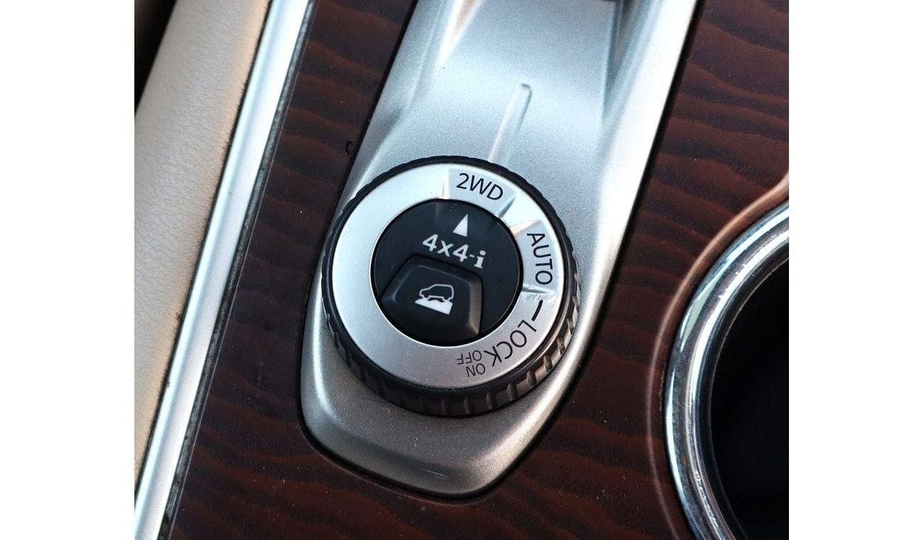 Nissan Pathfinder SV 3.5L (260 HP) 4WD