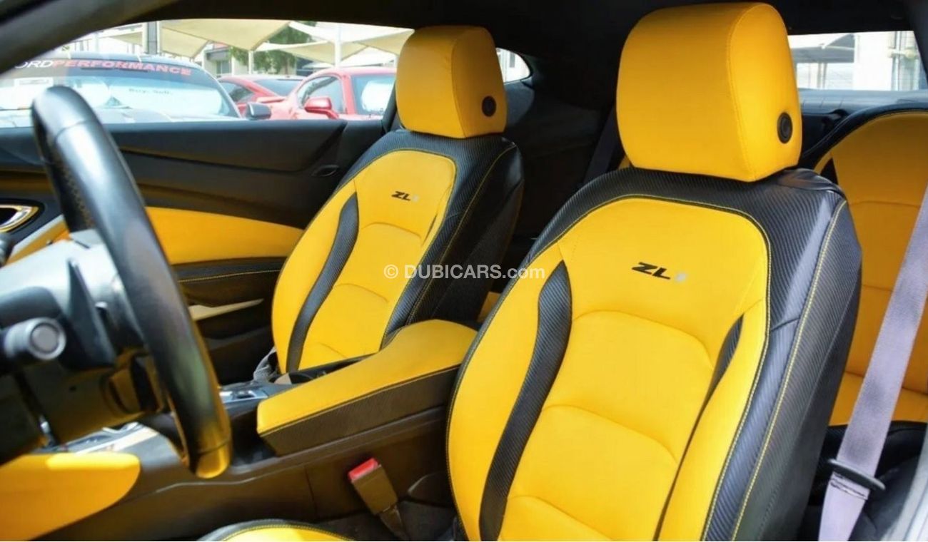 Chevrolet Camaro ON HOLD!!!!!!!*ZL1 Kit* Camaro V4 Turbo 2017/ Leather Interior/Very Good Condition