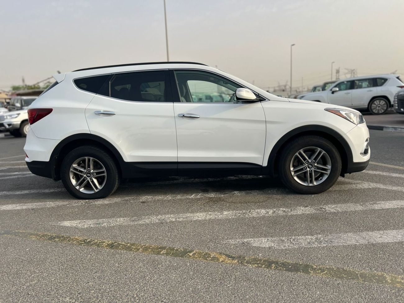 هيونداي سانتا في 2018 Hyundai Santa Fe Sport 2.4L - V4 - REAR CAM - BIG SCREEN - PUSH START - AUTO TRUNK -