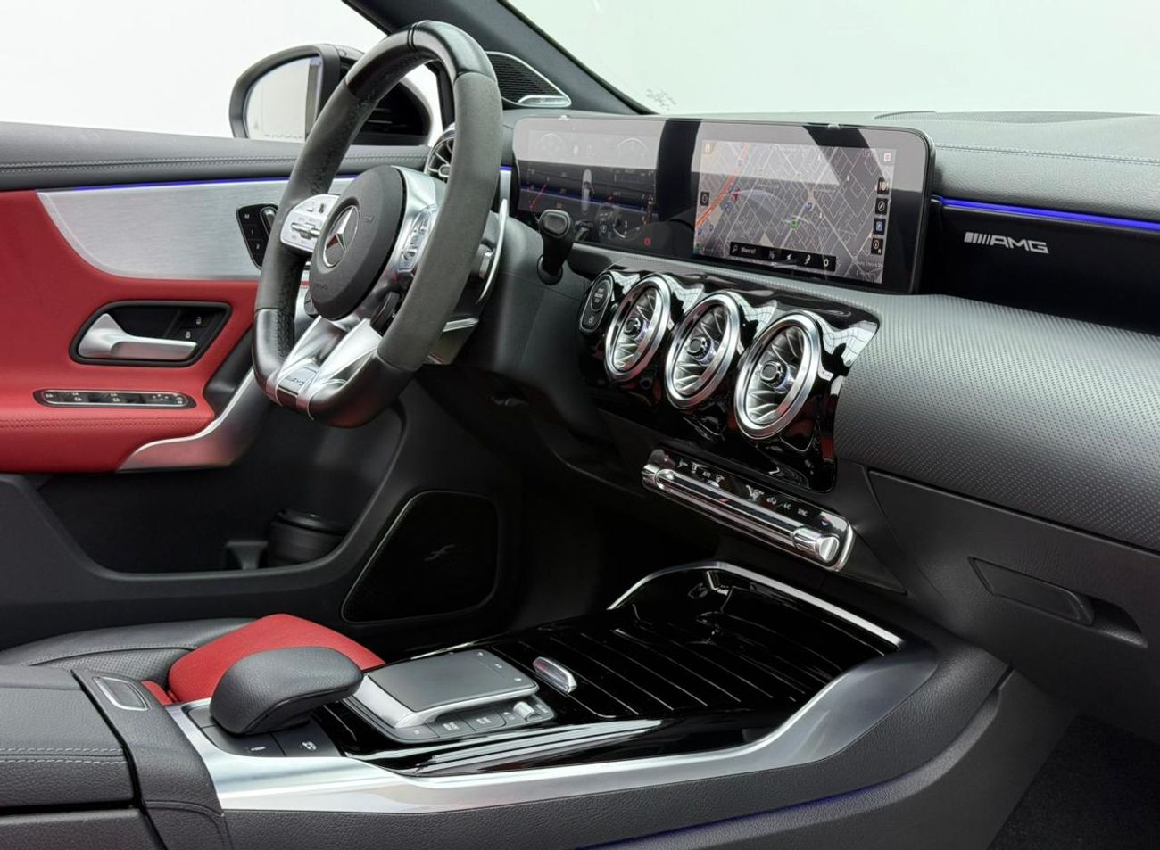 مرسيدس بنز A 45 S AMG 4MATIC+ 2021 Mercedes Benz A45 S AMG 4MATIC, 2026 MB Warranty + Service Pack, Very Low Km, GCC