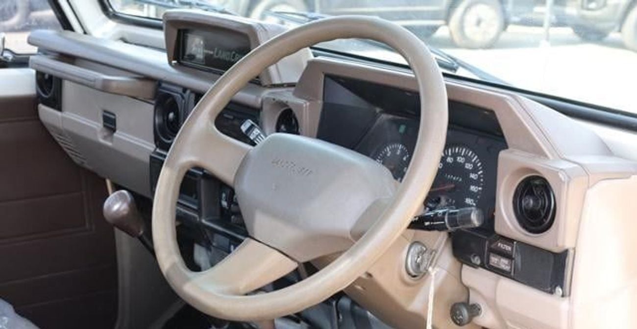 Toyota Land Cruiser TOYOTA LAND CRUISER SINGLE CABIN VINTAGE 1995