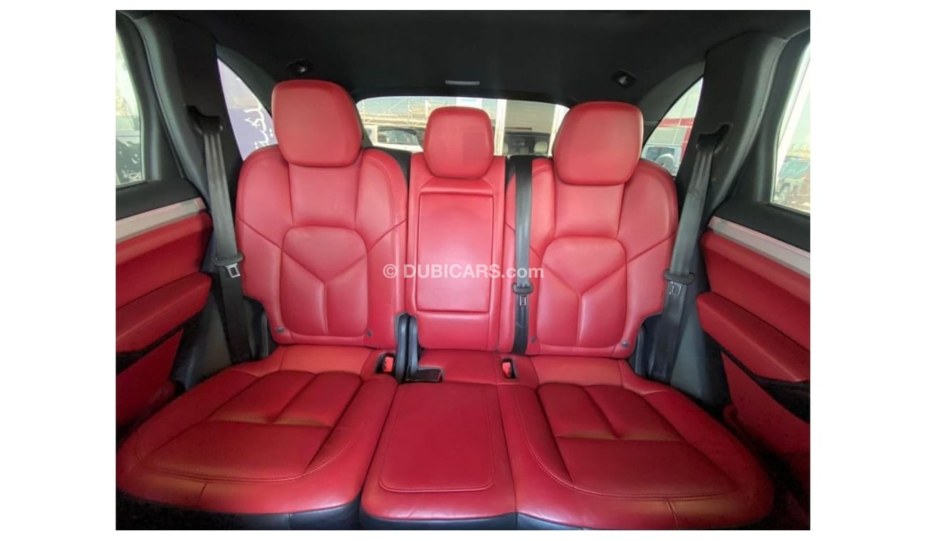 Porsche Cayenne GCC SPEC PORSCHE CAYENNE S