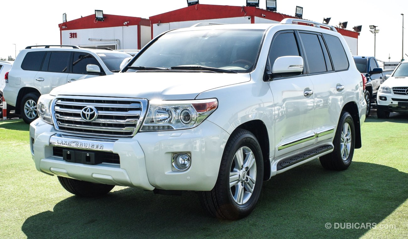 Toyota Land Cruiser GXR V6