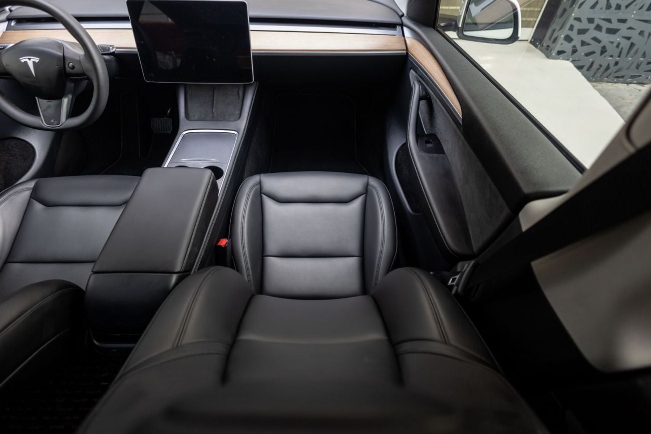 Tesla Model Y Real-Wheel Drive