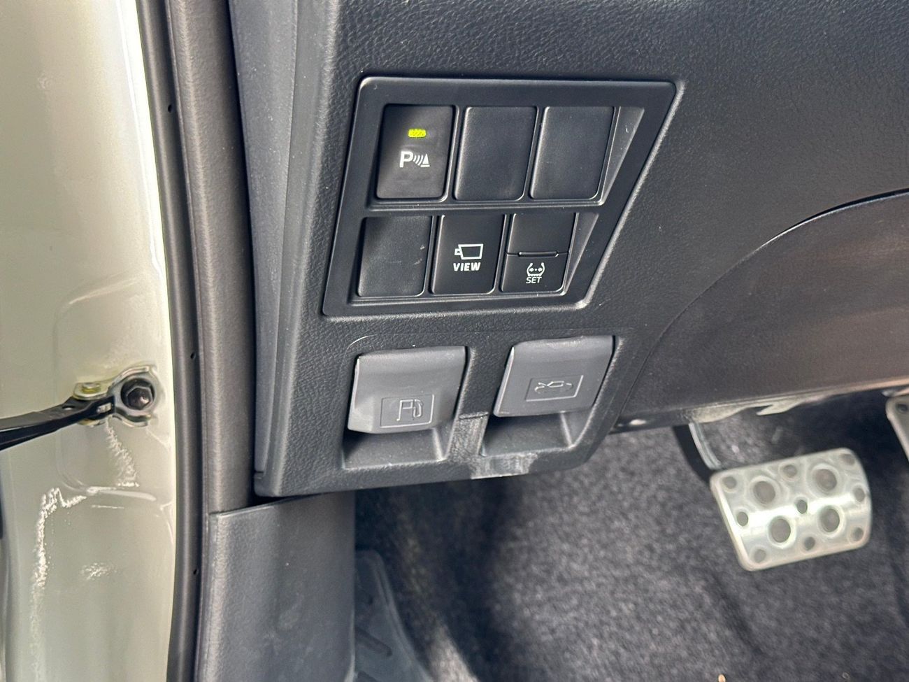 تويوتا هيلوكس GR Sport 4.0L