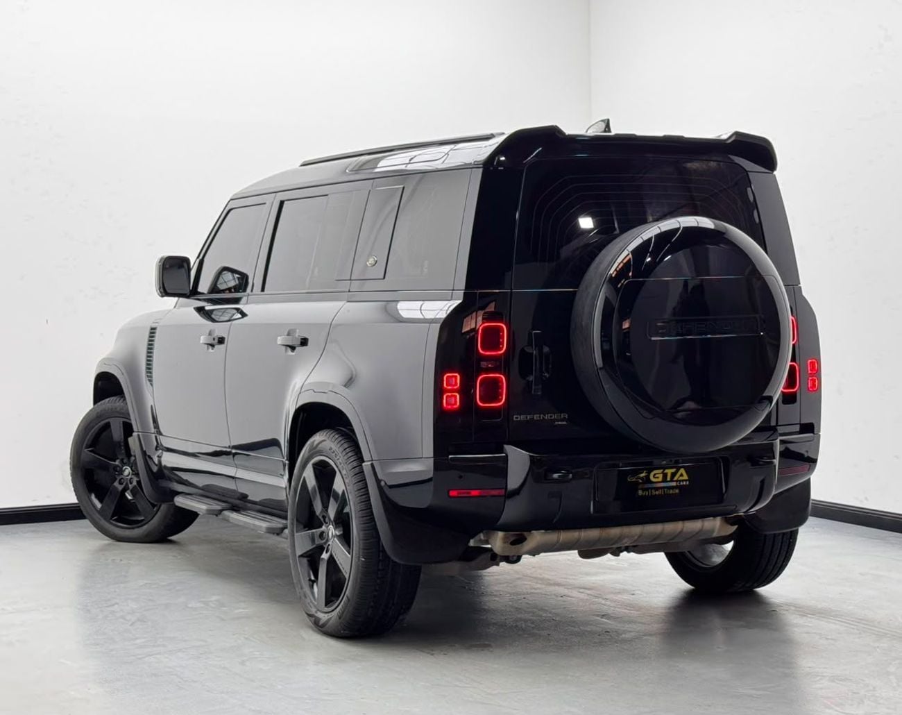 Land Rover Defender 110 X-DYNAMIC SE P400 2023 Land Rover Defender P400 110 SE X-Dynamic, 2028 Range Rover Warranty and Serv