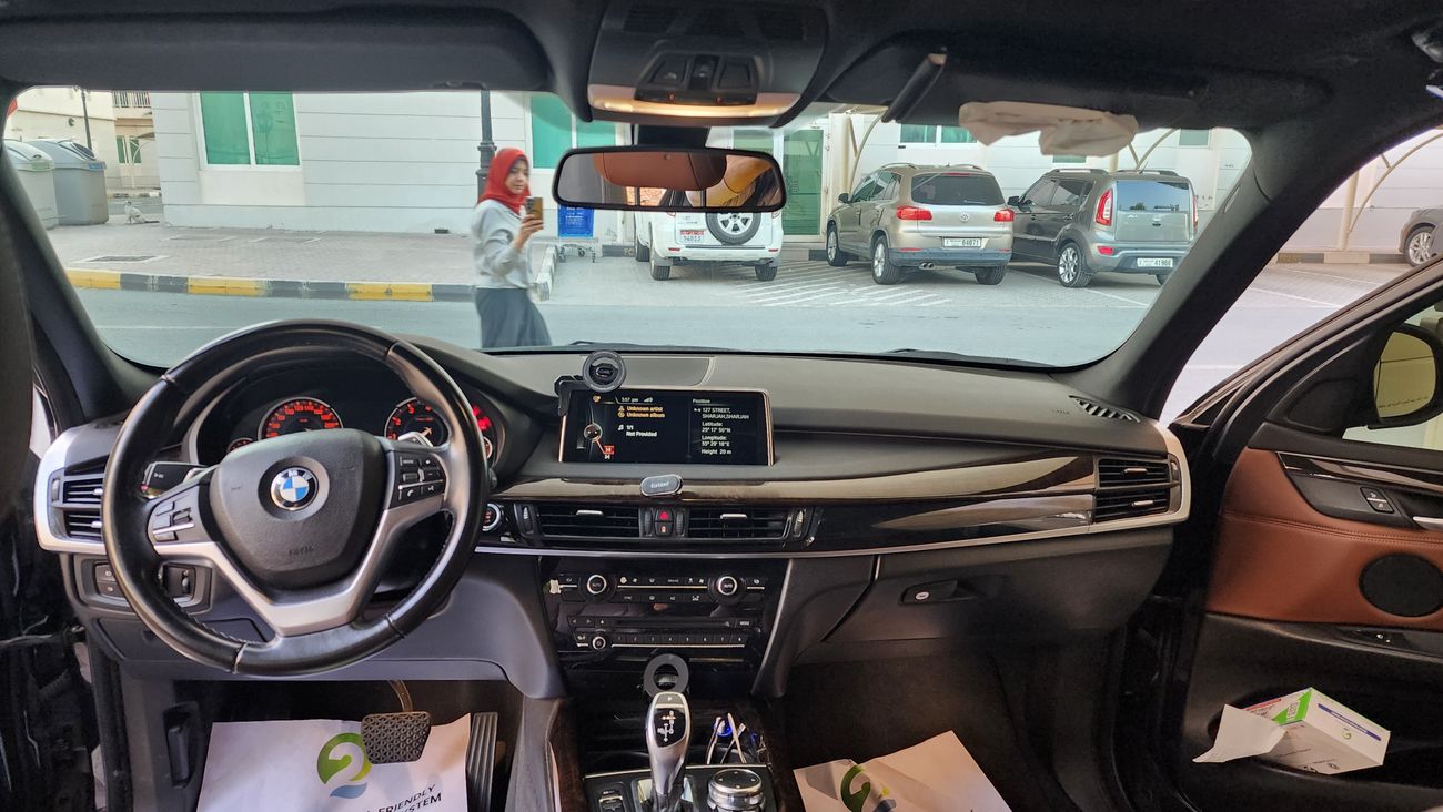 بي أم دبليو X5 35i Executive 3.0L (7 Seater)