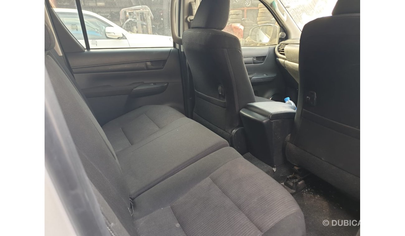 Toyota Hilux DIESEL MANUAL GEAR  2.8L 4X4 RIGHT HAND DRIVE