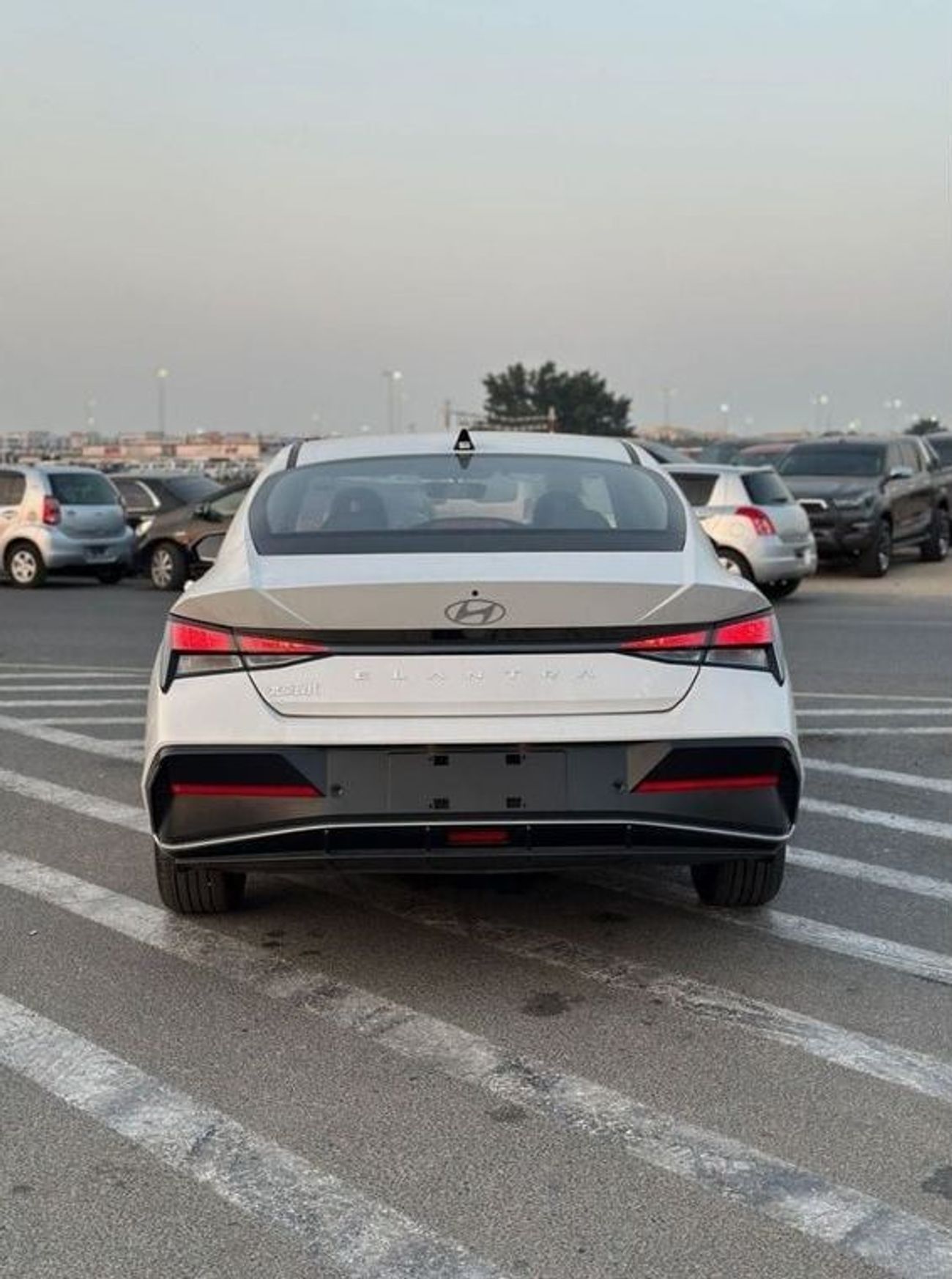 هيونداي إلانترا Comfort 1.6L