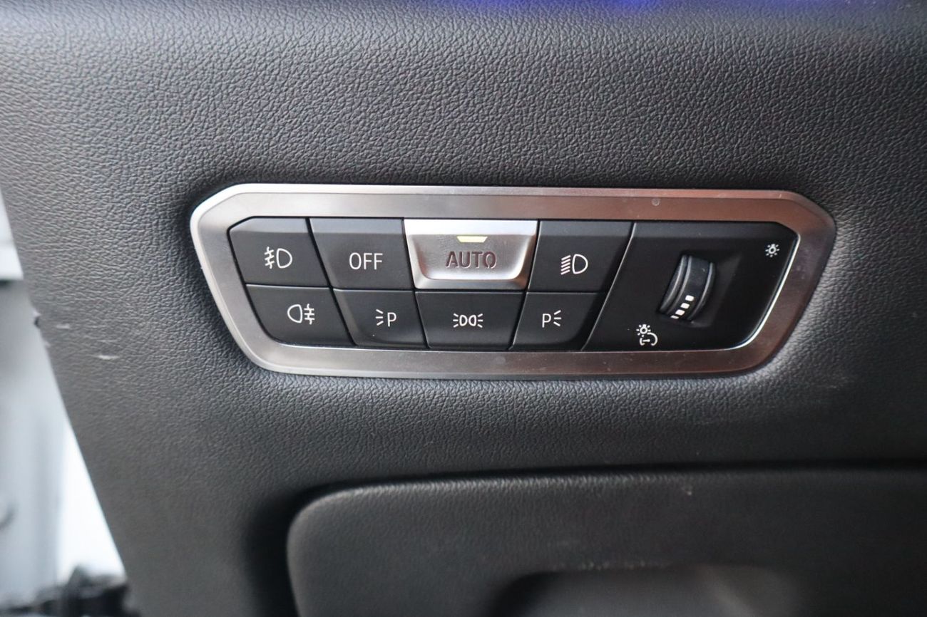 بي أم دبليو X5 40i X 3.0L