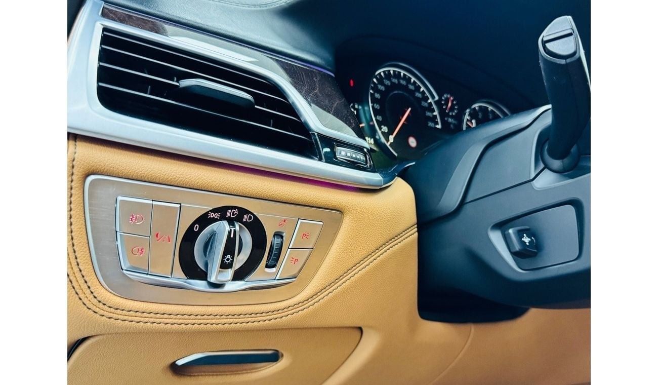 BMW 750Li Luxury Plus 4.4L