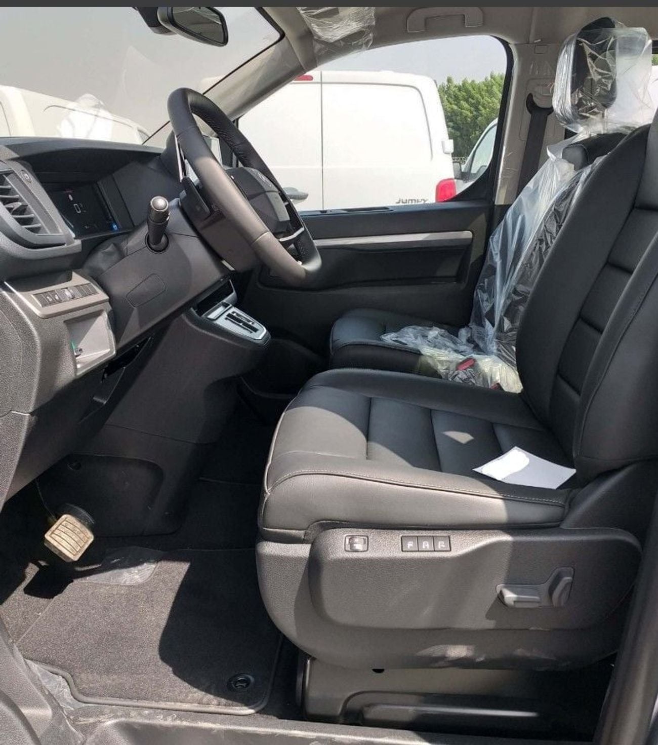 Citroen Spacetourer Citroën SpaceTourer 2026 Business Lounge – 2.0L Turbo Diesel | Automatic | VIP Business Lounge