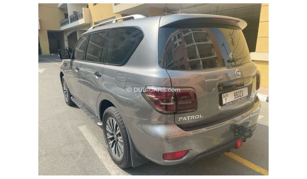 Nissan Patrol LE Platinum NISSAN PATROL PLATINUM LE 400HP 2015 GCC PLATINUM SINGLE OWNER IN MINT CONDITION