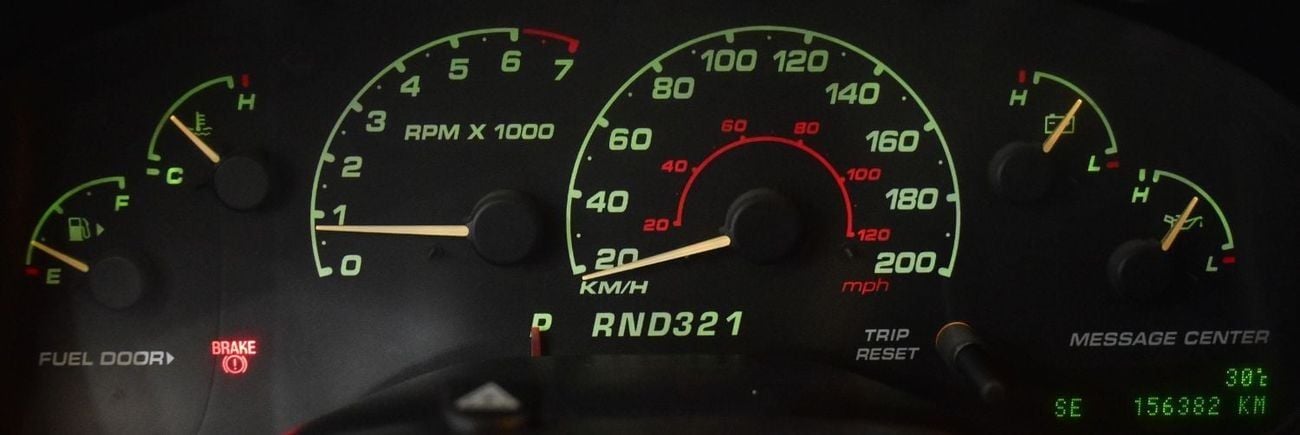 فورد إكسبلورر EXCELLENT DEAL for our Ford Explorer XLS 4x4 ( 2002 Model ) in Grey Color GCC Specs