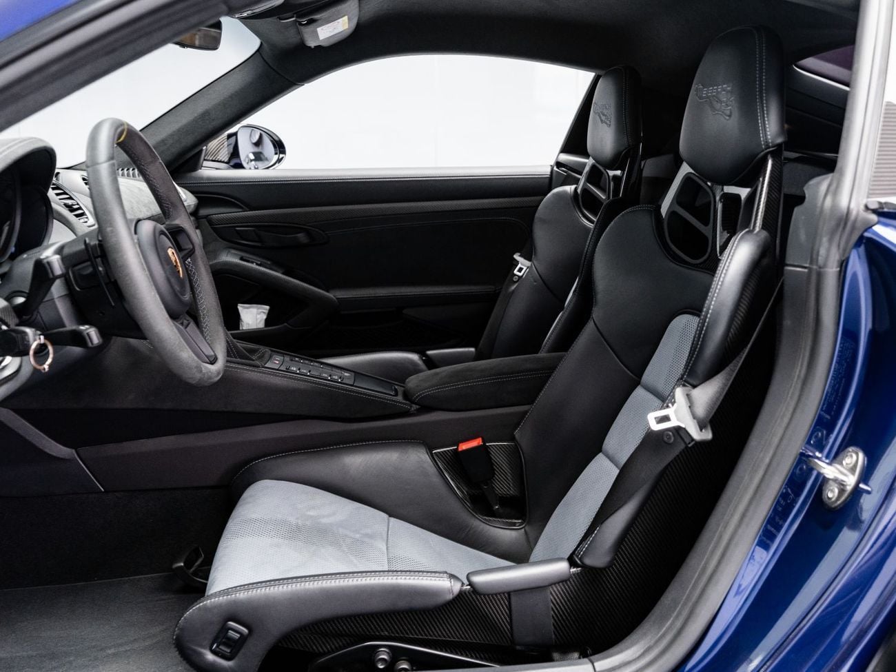 بورش كايمان 2024 Porsche GT4 RS March 2028 Porsche Warranty, GCC