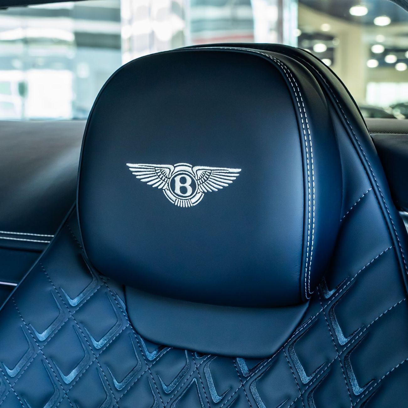 بنتلي كونتيننتال جي تي AZURE 2026 BENTLEY GT V8 DONE ONLY 4000KM
