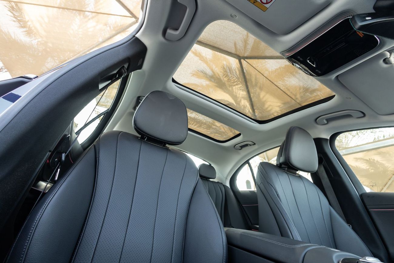 Mercedes-Benz E200 2.0L