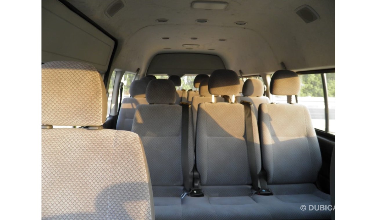 Toyota Hiace 2013 Ref#537