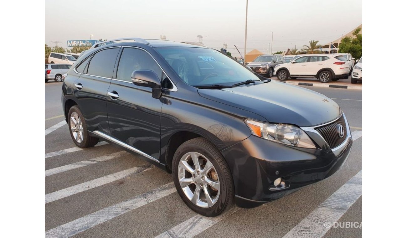 Lexus RX350 sunroof with leather seat