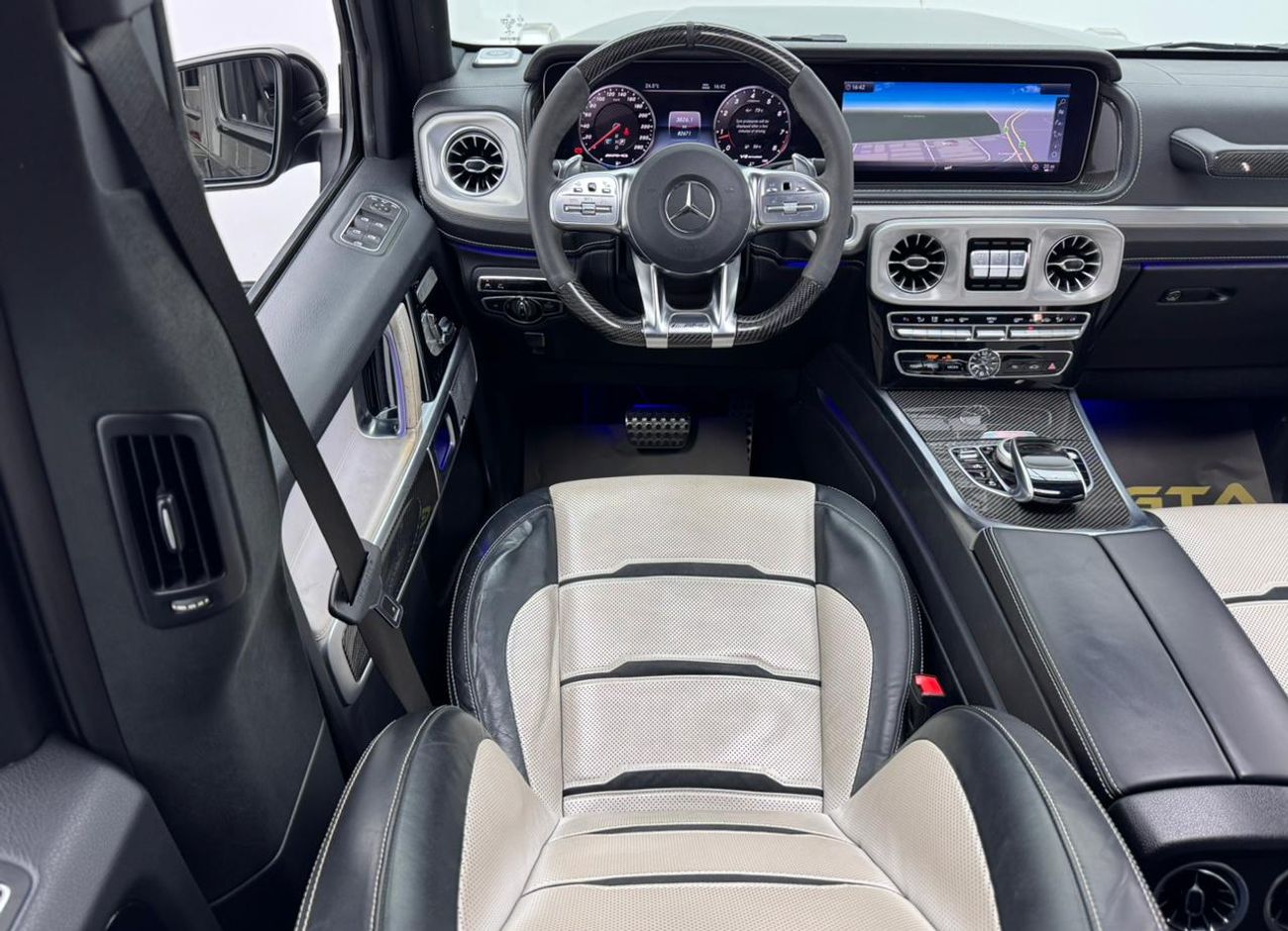 Mercedes-Benz G 63 AMG Std 4.0L 2019 Mercedes-Benz G63 AMG, Mercedes Service History, 1 Year Warranty, GCC