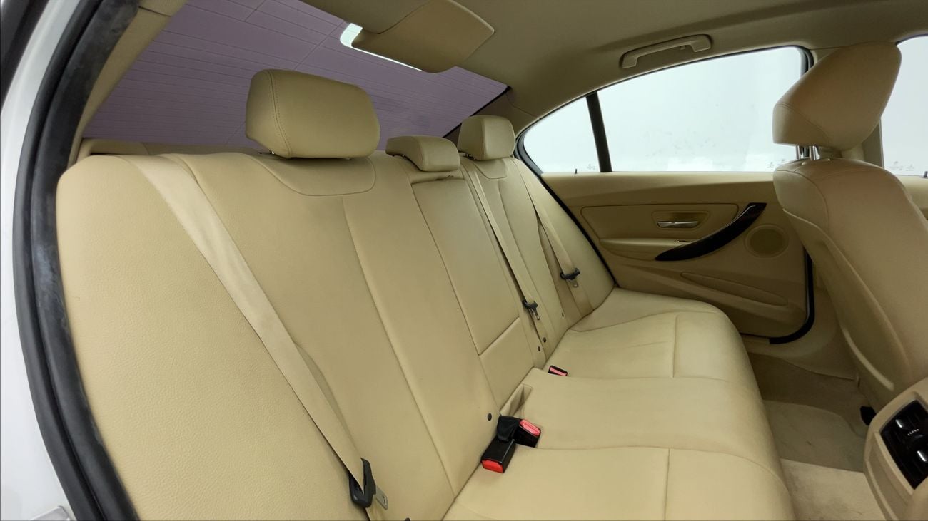 BMW 320i EXECUTIVE 2 | Zero Down Payment | Free Home Test Drive