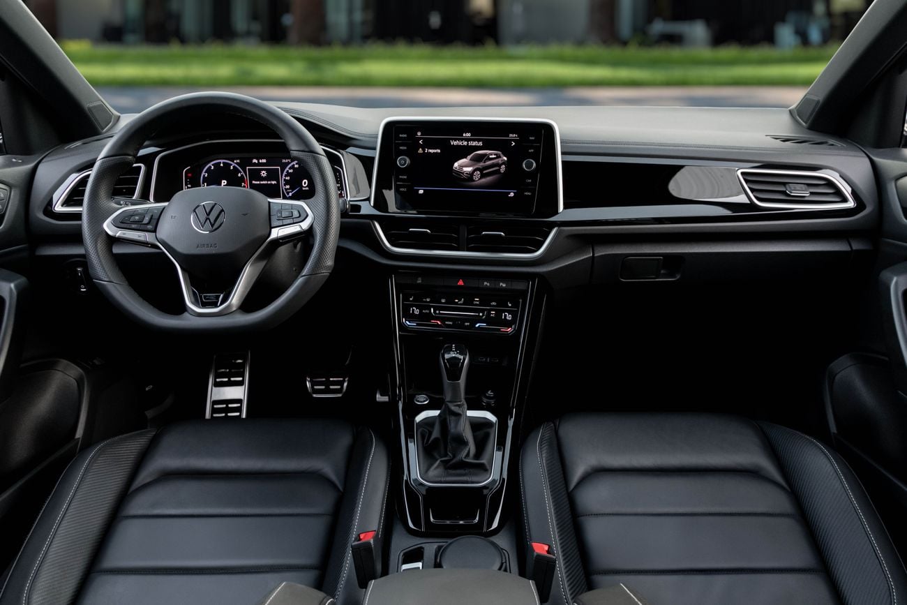 Volkswagen T-ROC T-Roc R-Line | 2,253 P.M | 0% Downpayment | VOLKSWAGEN WARRANTY!