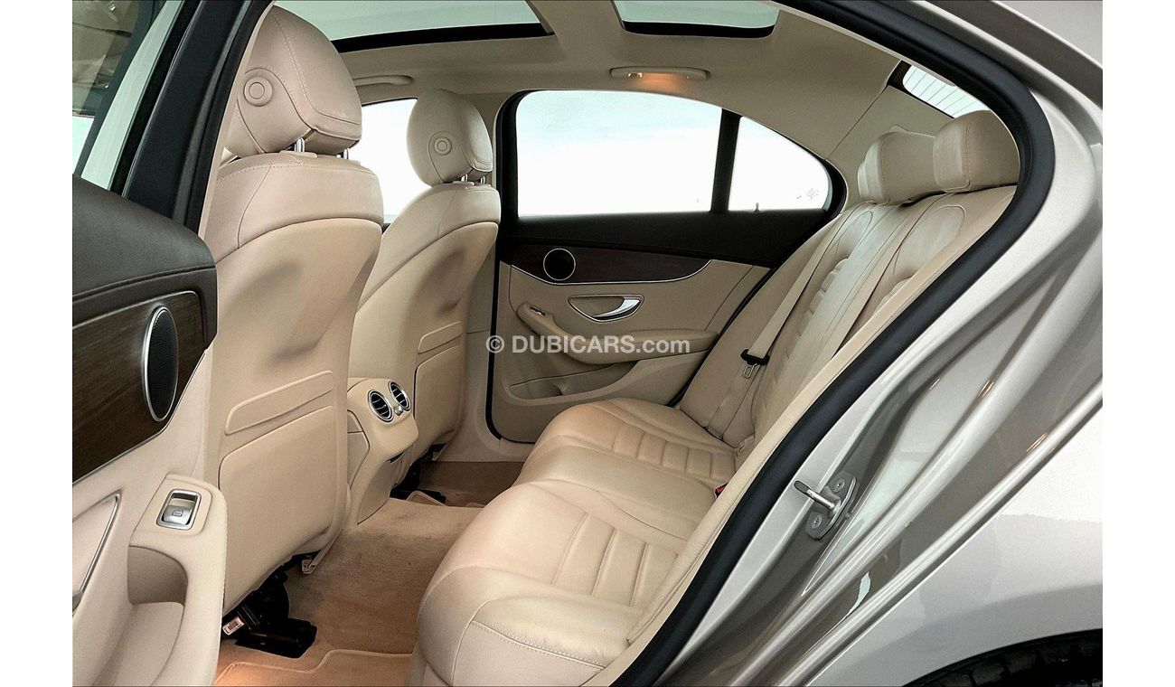 Mercedes-Benz C 200 Premium + (AMG Line)