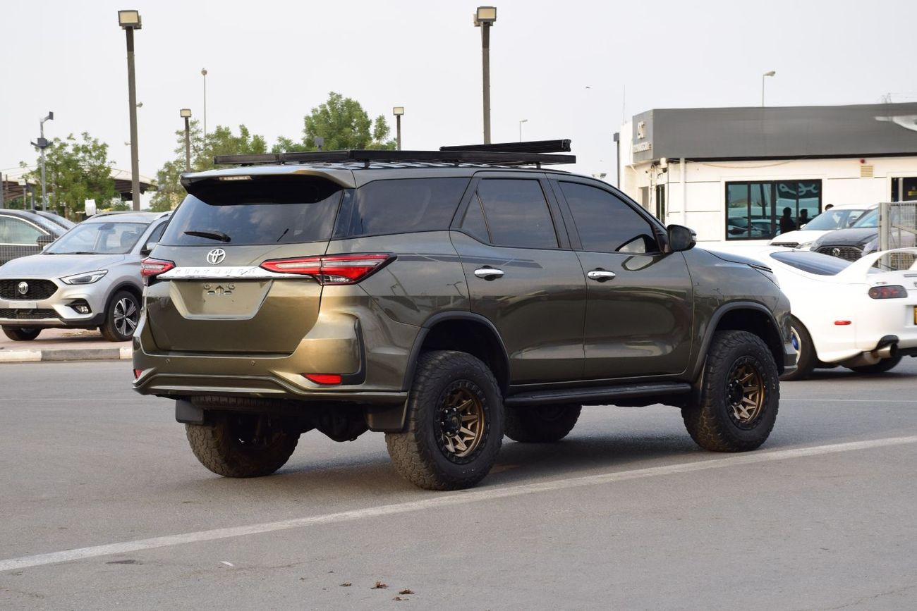 تويوتا فورتونر VX2 4X4 Diesel 2.8L