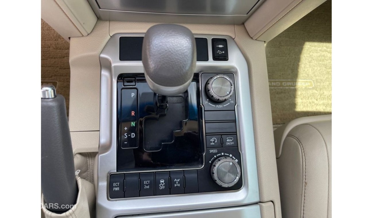 Toyota Land Cruiser GXR GXR V8