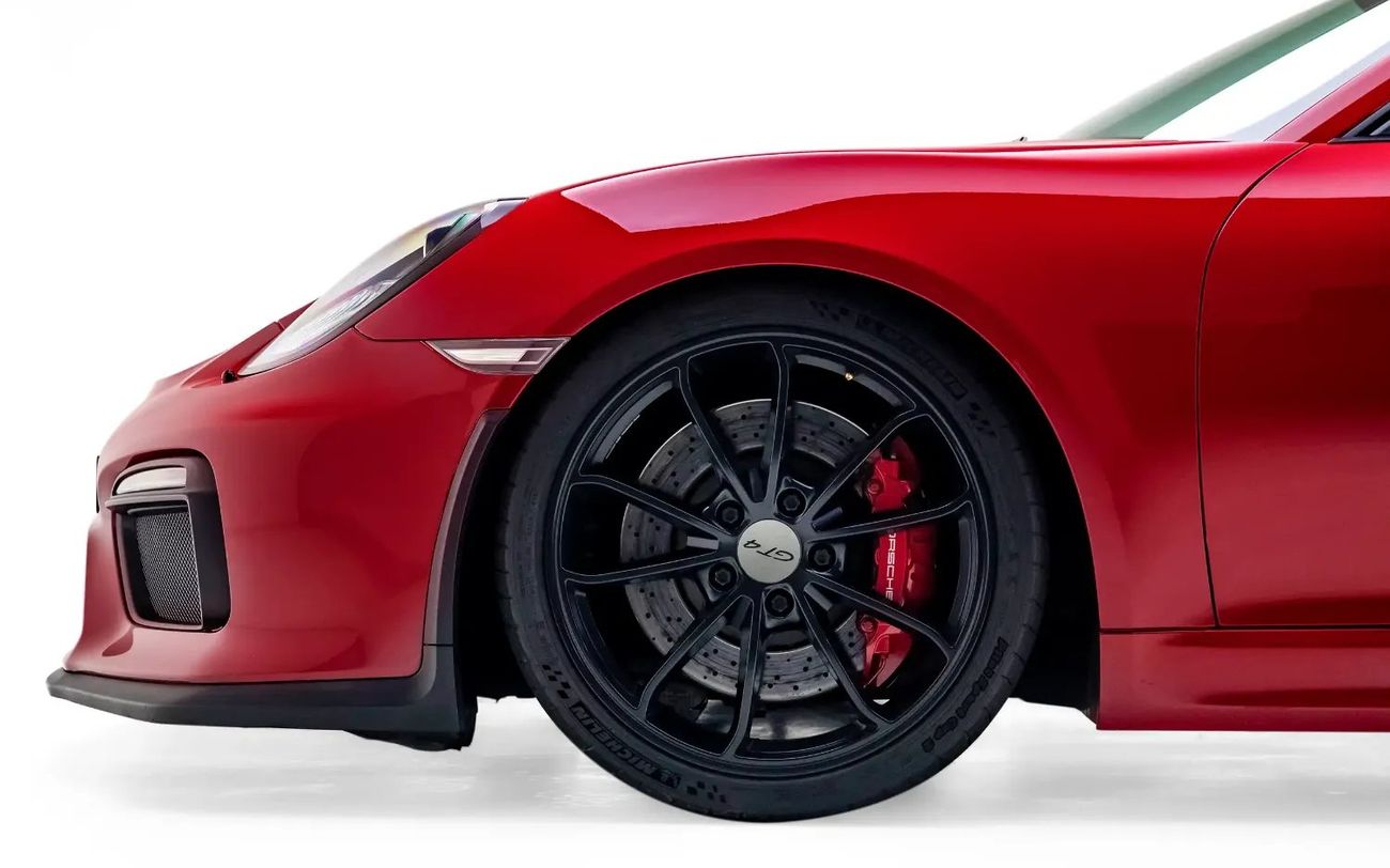 Porsche Cayman GT4 - GCC Spec