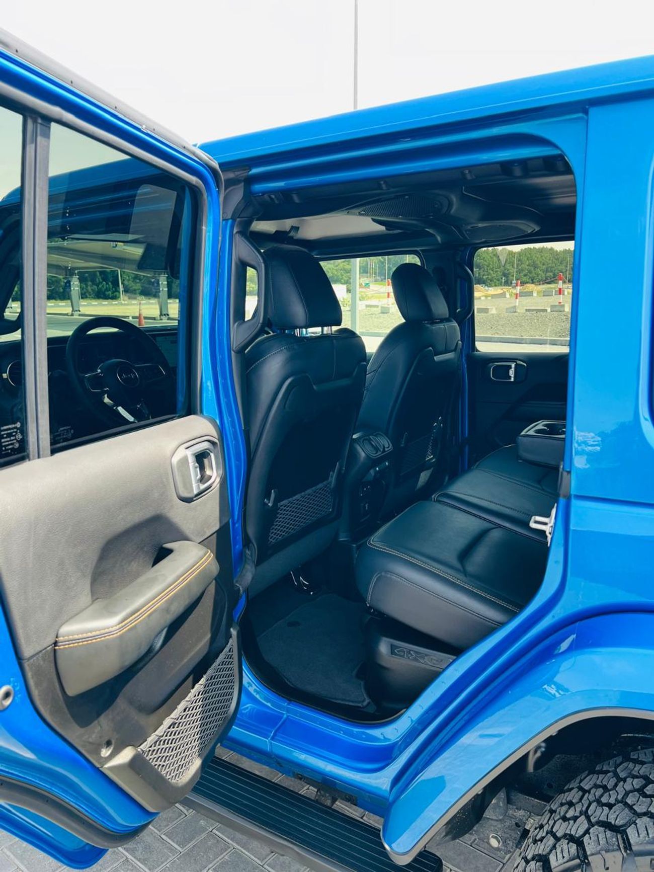 Jeep Wrangler SAHARA HUBRID