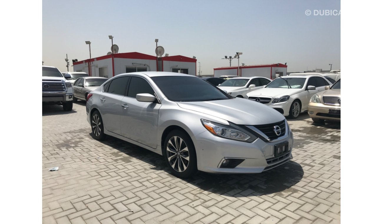 Nissan Altima نيسان التيما 2016 رقم 2 بحالة ممتازة