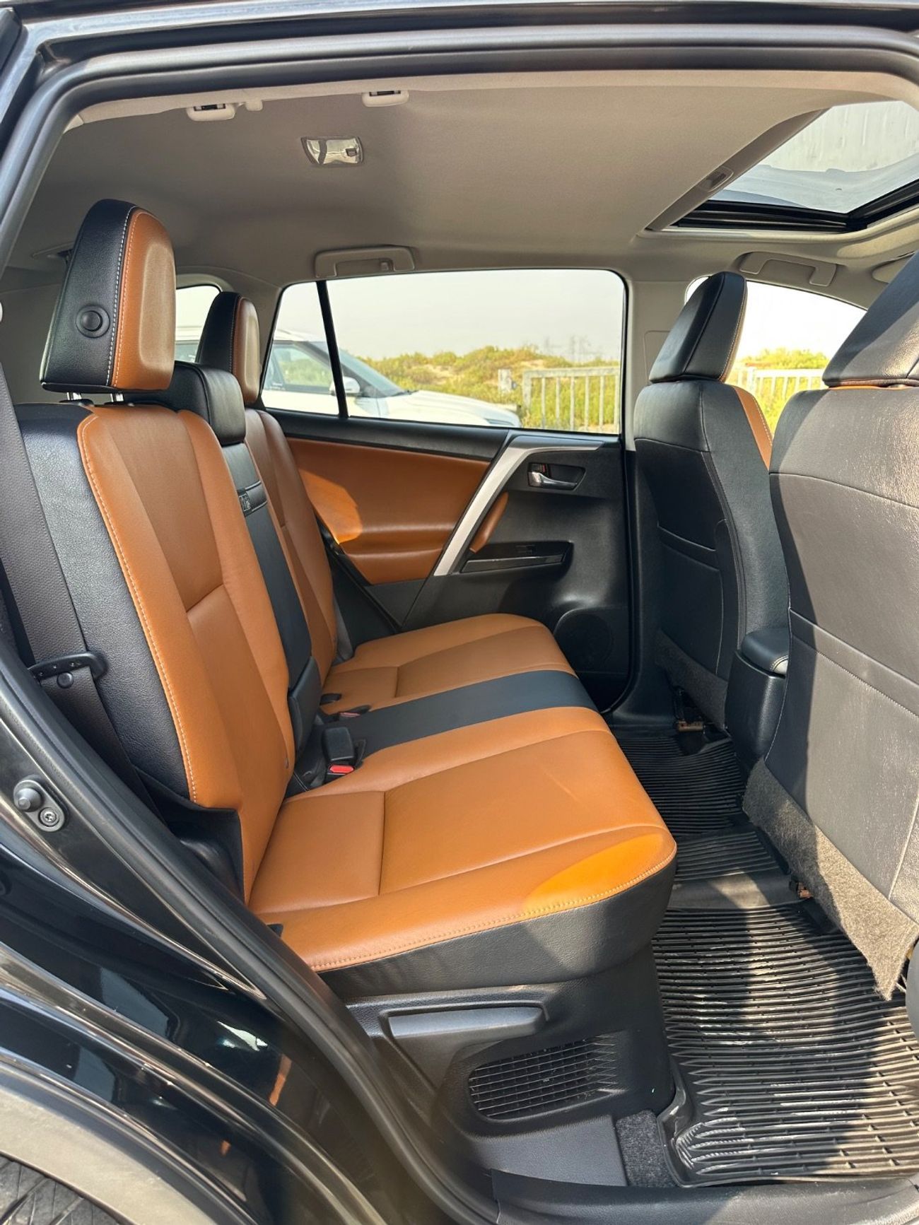 تويوتا راف ٤ LTD 2.5L