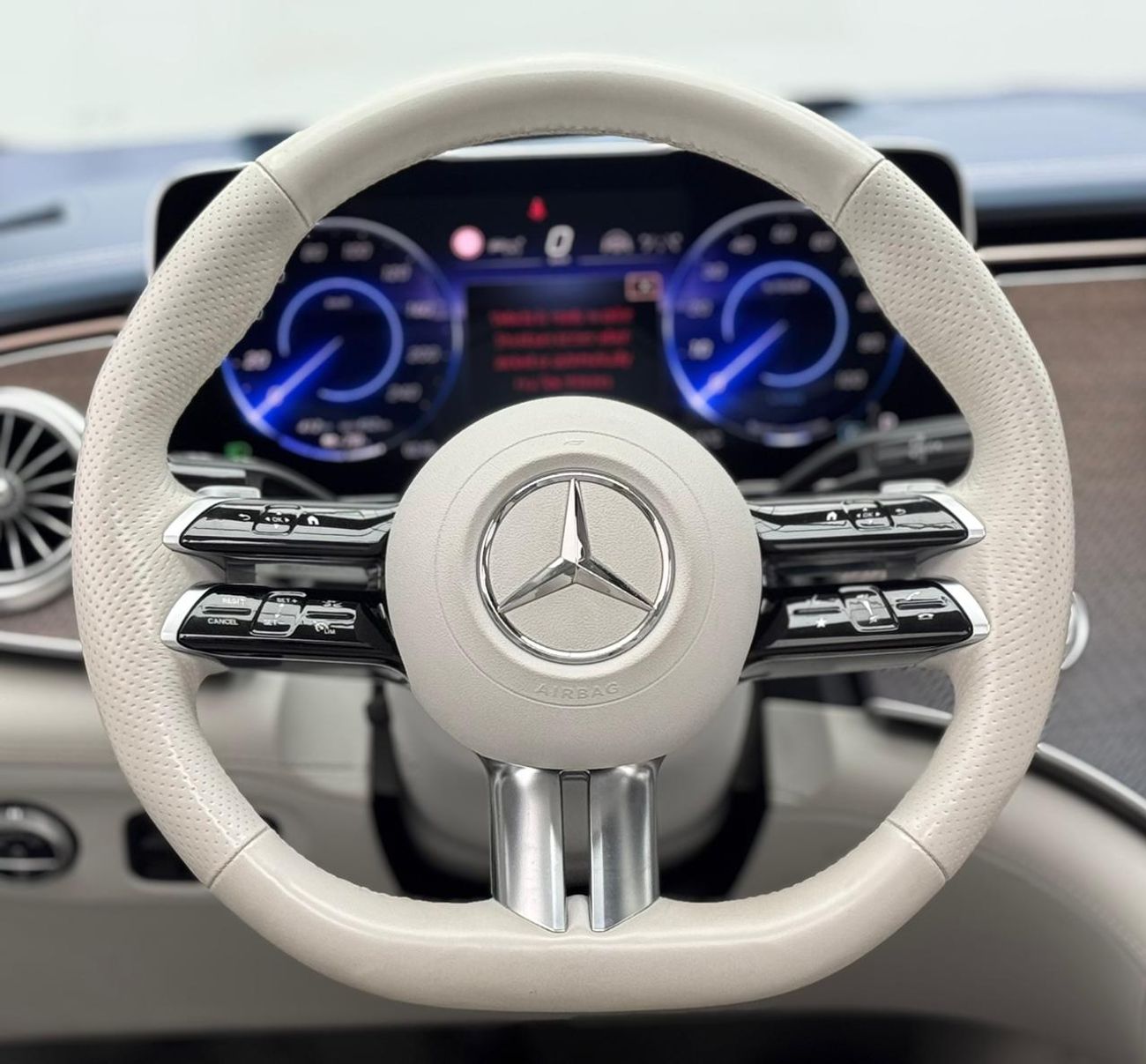 مرسيدس بنز EQE 350+ SUV 2023 Mercedes-Benz EQE 350+ Edition One, 2027 Mercedes Warranty and Service Pack, GCC