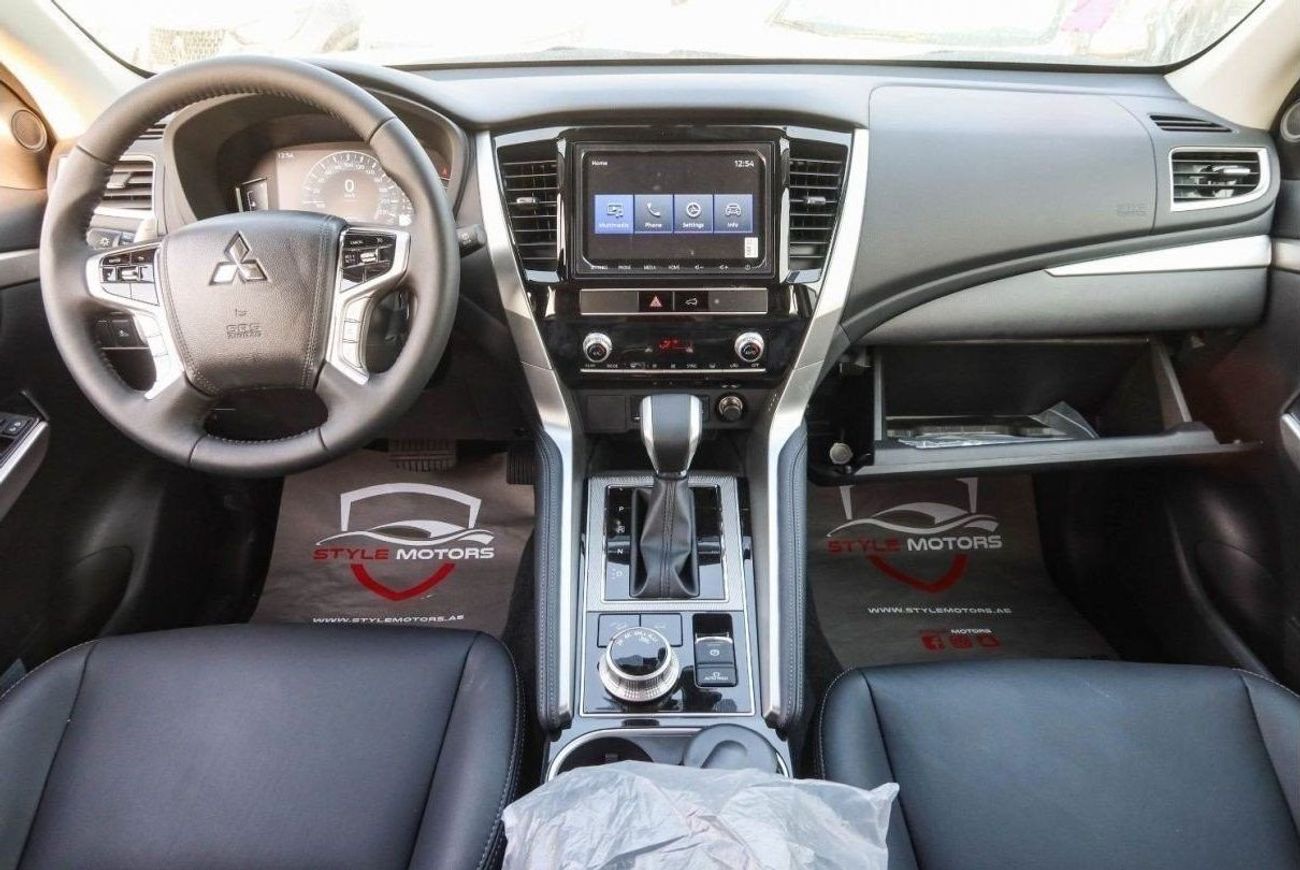 Mitsubishi Montero MITSUBISHI MONTERO 2023 FULL OPTION